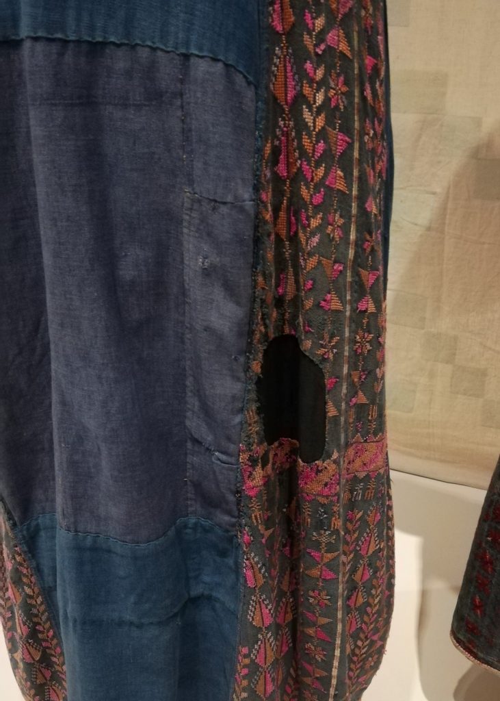 Stitching Stories: A Captivating Palestinian Embroidery Exhibition 6 everyday dress 6