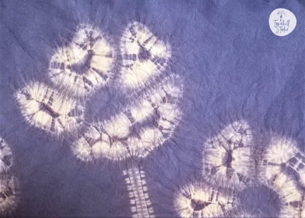 5 Marvellous Maki-Age Shapes to Create with Stitched Shibori 9 Mauve colour fabric with 4 petalled shibori pattern
